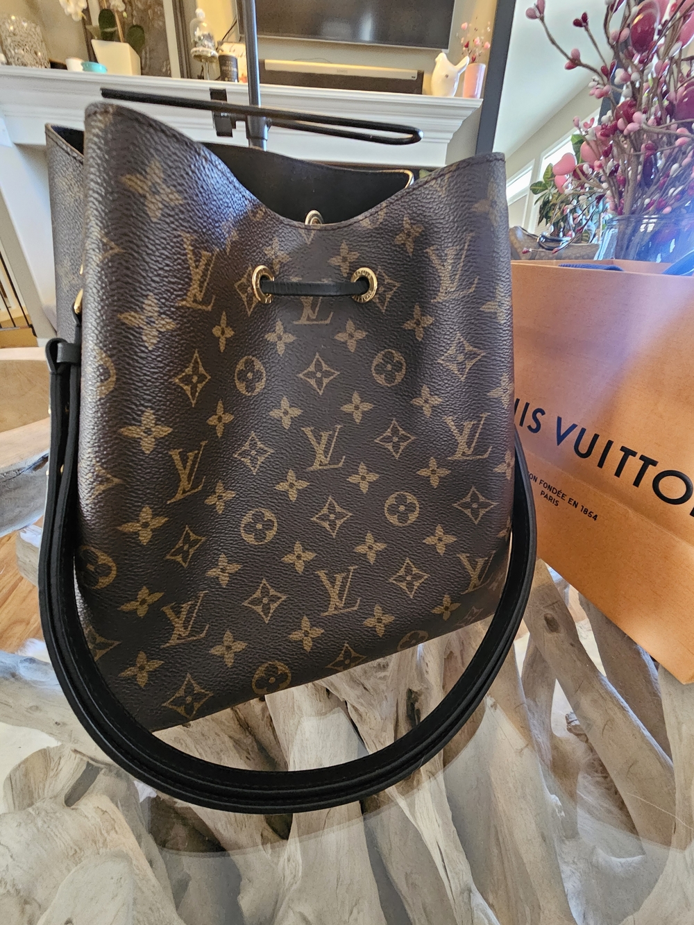 Louis Vuitton Monogram Madagascar Neo Noe Bucket Bag